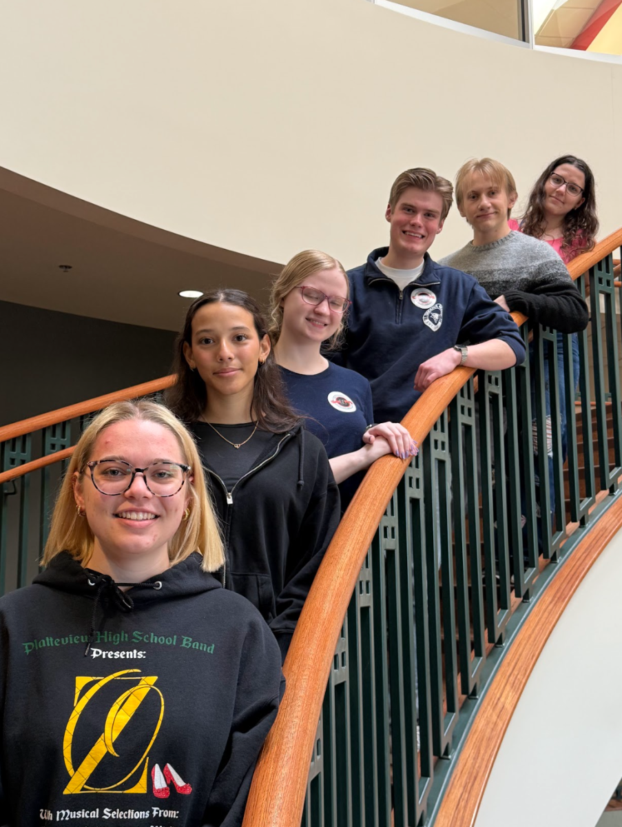 The class of Spanish 4 smiling for the camera at the UNO Language Day event.